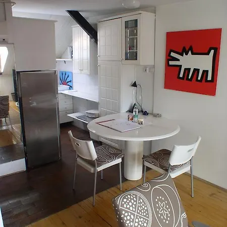 Apartamento Alenka Tour As *