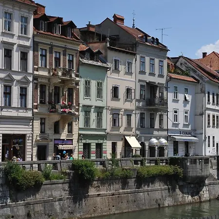 Apartmán Alenka Tour As Lublaň